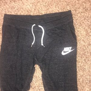 NIKE Capri sweats / joggers